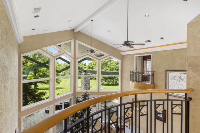 318 S Farm Road 193, Springfield, MO 65809