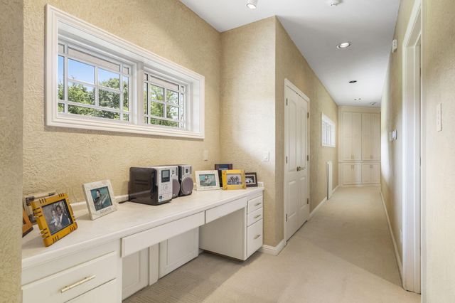 318 S Farm Road 193, Springfield, MO 65809