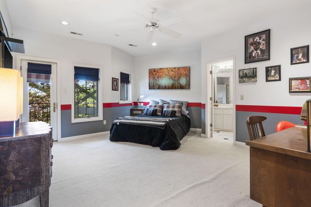 318 S Farm Road 193, Springfield, MO 65809