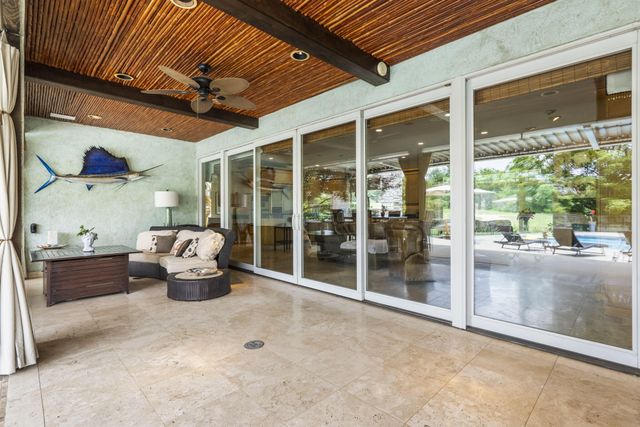 318 S Farm Road 193, Springfield, MO 65809