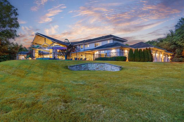 318 S Farm Road 193, Springfield, MO 65809