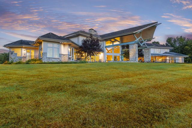 318 S Farm Road 193, Springfield, MO 65809