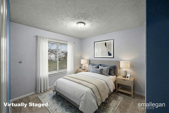 5721 E Grove Drive, Kentwood, MI 49512