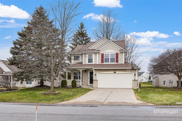 5721 E Grove Drive, Kentwood, MI 49512