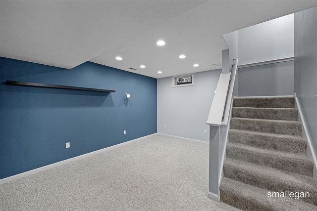 5721 E Grove Drive, Kentwood, MI 49512