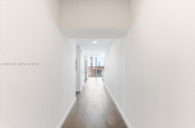 888 Biscayne Blvd 2212, Miami, FL 33132