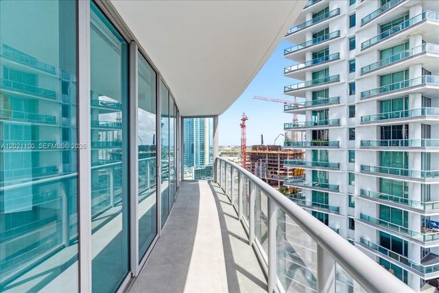 888 Biscayne Blvd 2212, Miami, FL 33132