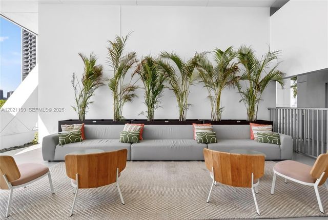 888 Biscayne Blvd 2212, Miami, FL 33132