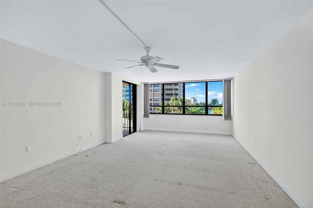 2 Grove Isle Dr B404, Coconut Grove, FL 33133