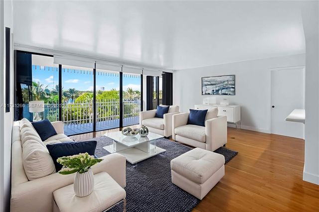 2 Grove Isle Dr B404, Coconut Grove, FL 33133