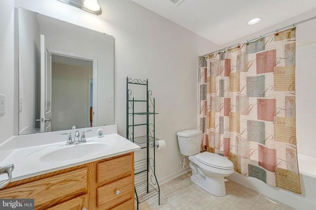 210 OLIVIA WAY, Bear, DE 19701