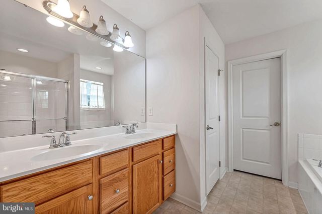 210 OLIVIA WAY, Bear, DE 19701