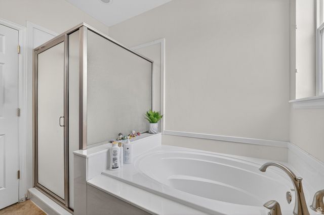 6582 S EVENING GLOW CT, West Valley City, UT 84081