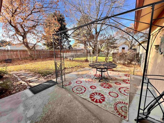 9985 W. Canterbury Dr., Boise, ID 83704