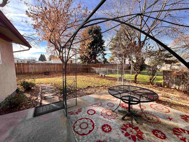 9985 W. Canterbury Dr., Boise, ID 83704