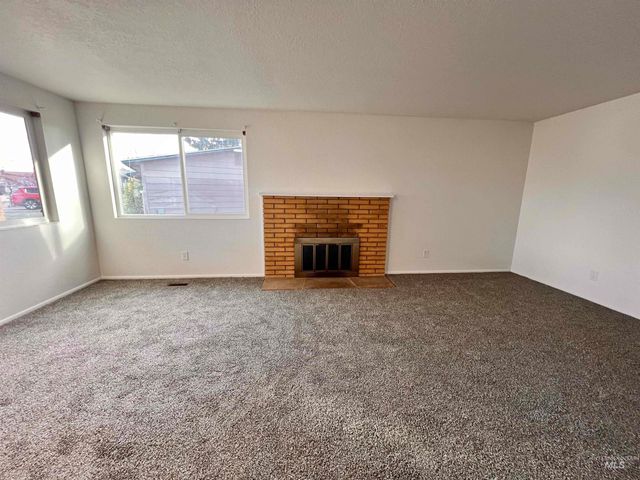 9985 W. Canterbury Dr., Boise, ID 83704