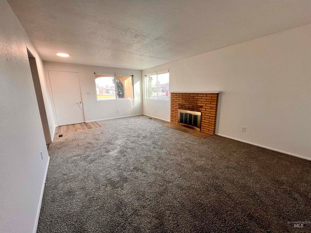 9985 W. Canterbury Dr., Boise, ID 83704