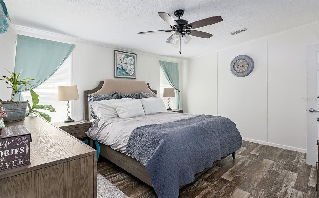 Image 12 of property listing at 436 ALDERMAN ROAD, Lakeland, FL 33810