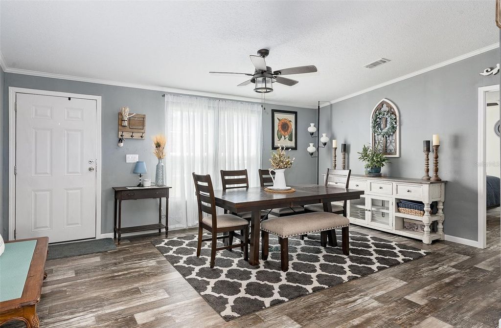 Image 7 of property listing at 436 ALDERMAN ROAD, Lakeland, FL 33810