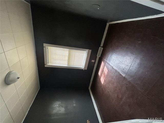 10140 Mayfair Drive, St Louis, MO 63136
