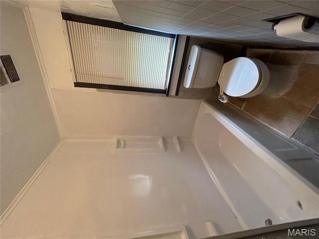 10140 Mayfair Drive, St Louis, MO 63136