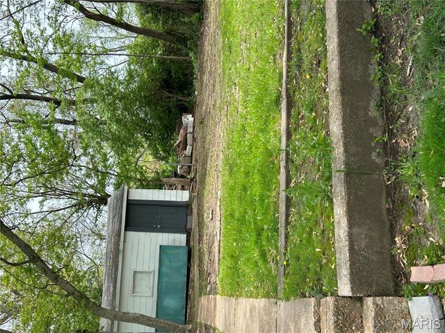 10140 Mayfair Drive, St Louis, MO 63136