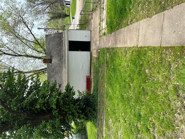 10140 Mayfair Drive, St Louis, MO 63136