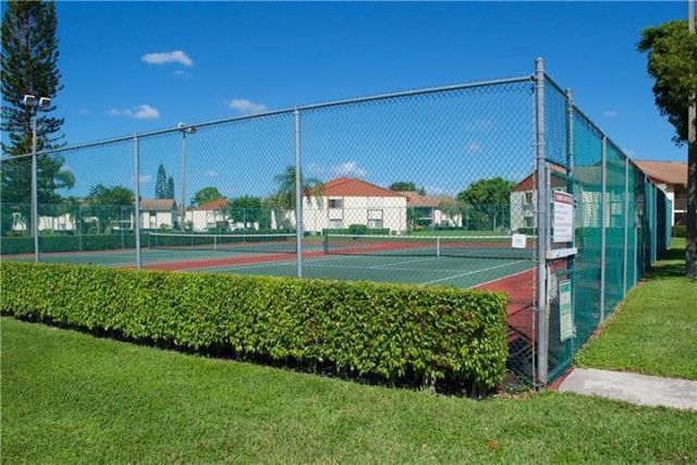4857 Sable Pine Circle B1, West Palm Beach, FL 33417