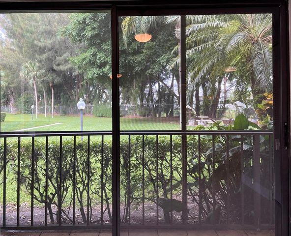 4857 Sable Pine Circle B1, West Palm Beach, FL 33417