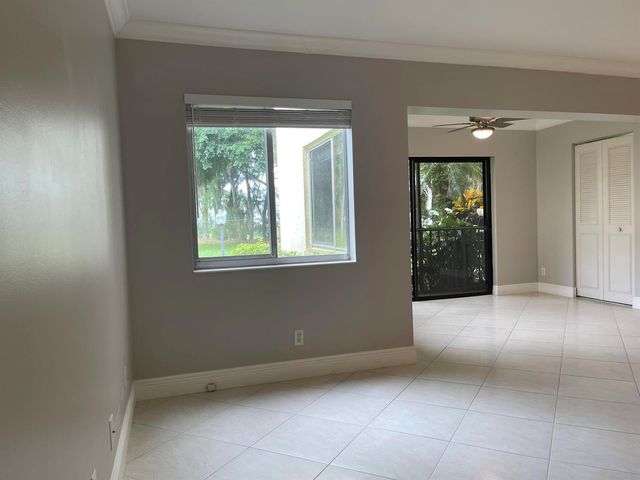 4857 Sable Pine Circle B1, West Palm Beach, FL 33417