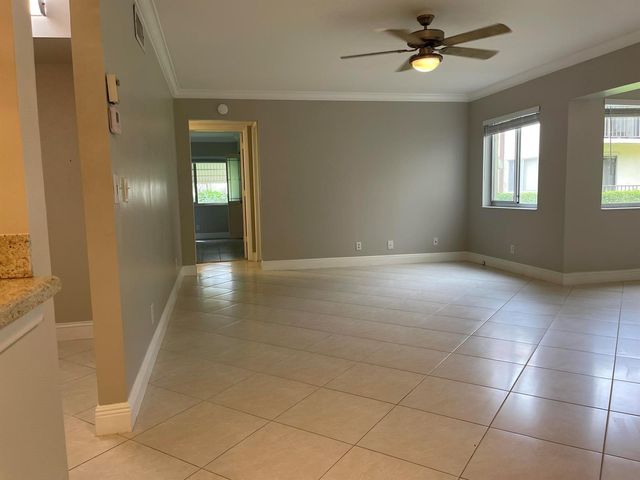 4857 Sable Pine Circle B1, West Palm Beach, FL 33417