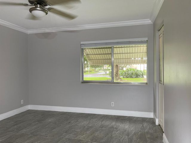 4857 Sable Pine Circle B1, West Palm Beach, FL 33417