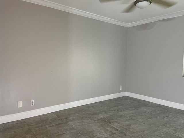 4857 Sable Pine Circle B1, West Palm Beach, FL 33417