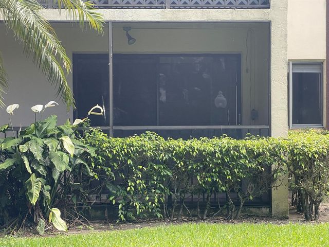 4857 Sable Pine Circle B1, West Palm Beach, FL 33417