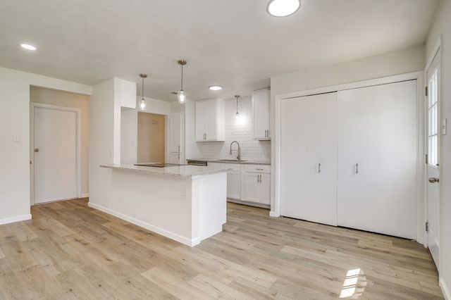 111 Chris Court, Alvarado, TX 76009