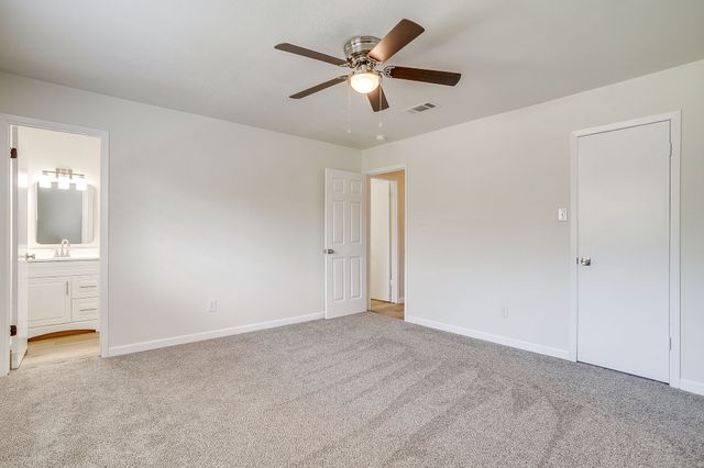 111 Chris Court, Alvarado, TX 76009