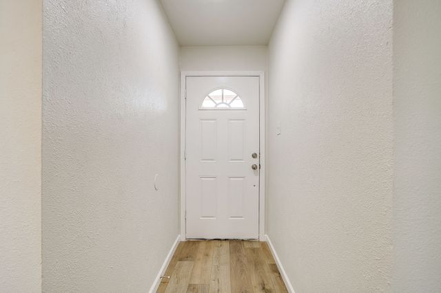 111 Chris Court, Alvarado, TX 76009