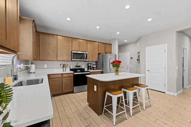 19031 W SHEFFER Avenue, Buckeye, AZ 85326