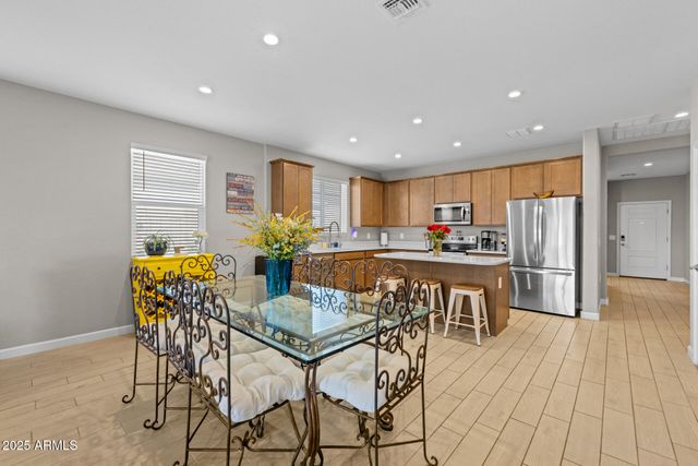 19031 W SHEFFER Avenue, Buckeye, AZ 85326