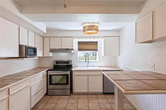 3365 PELHAM ROAD, Orlando, FL 32803