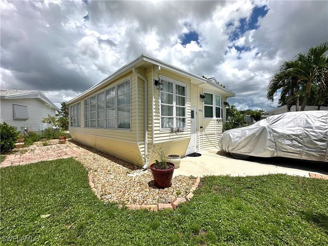 4710 Liberty LN W, Estero, FL 33928