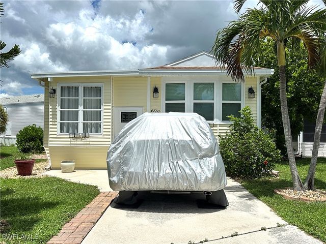4710 Liberty LN W, Estero, FL 33928