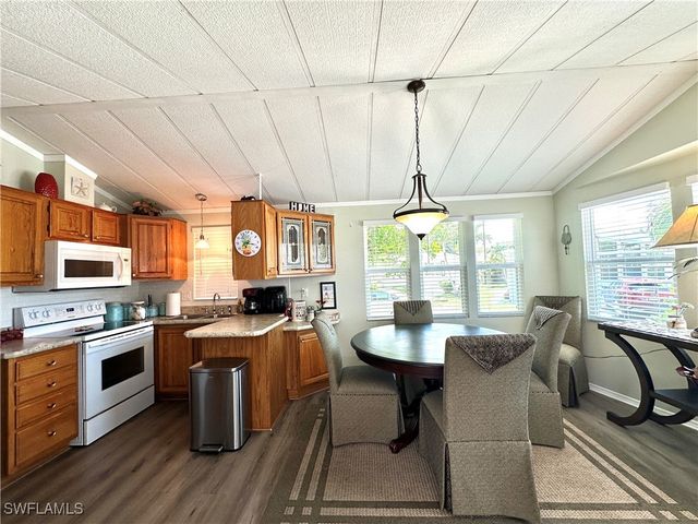 4710 Liberty LN W, Estero, FL 33928