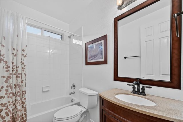 510 Jefferson Lane, Lake Dallas, TX 75065