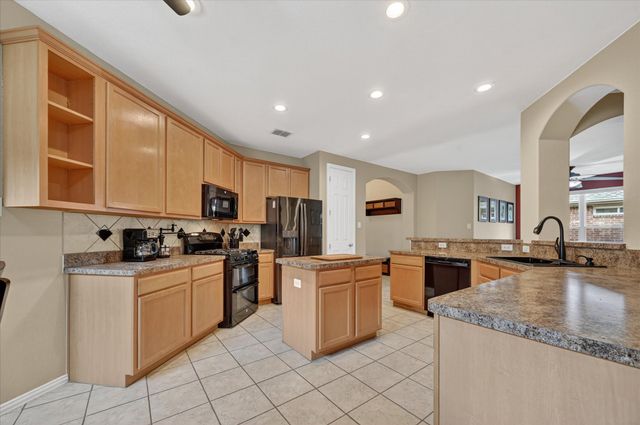 510 Jefferson Lane, Lake Dallas, TX 75065