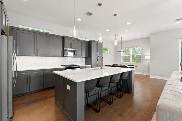 7205 Boyle DR, Austin, TX 78724
