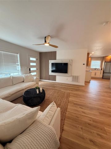 4227 HELENA STREET NE, St Petersburg, FL 33703
