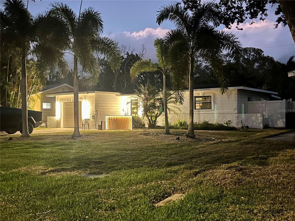 4227 HELENA STREET NE, St Petersburg, FL 33703