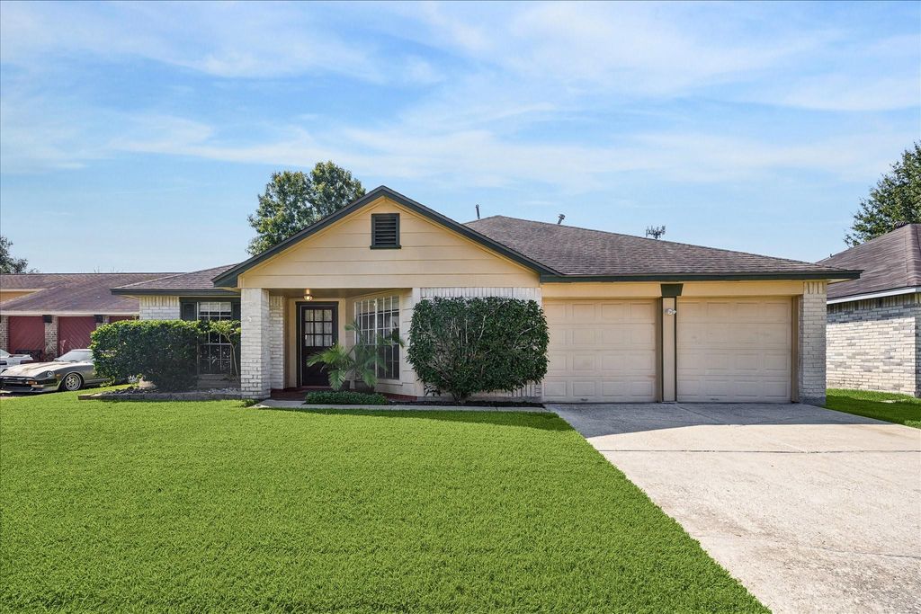 16911 Summer Dawn Place, Houston, TX 77095