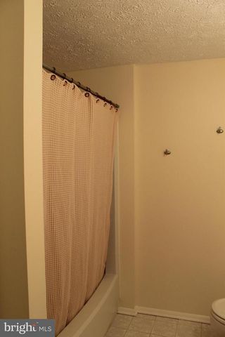 6821 MONTIVIDEO SQUARE CT, Falls Church, VA 22043